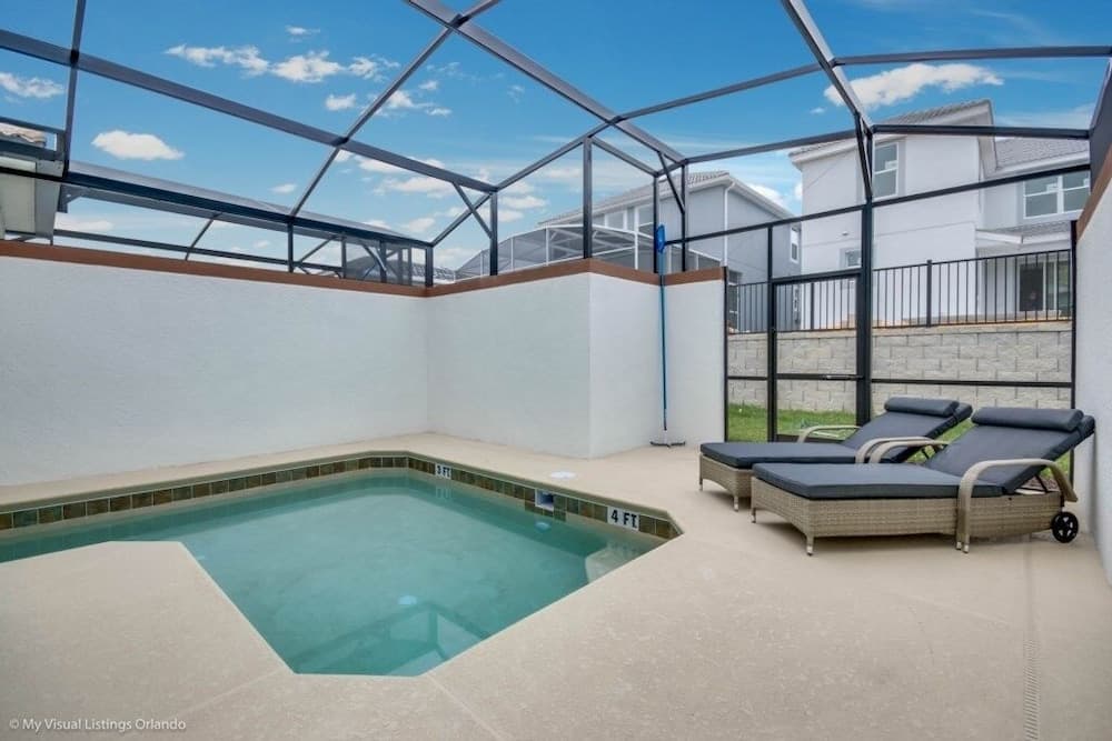 Champion Spark - Image 2