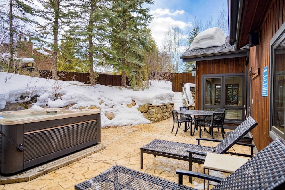 Frostfall Mountain Estate - Image 3