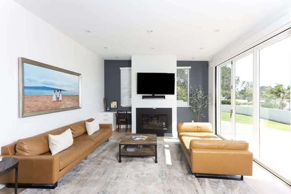 Elegant Ocean View Escape - Image 4