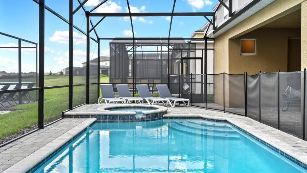 Coconut Breeze #8942 - Image 40