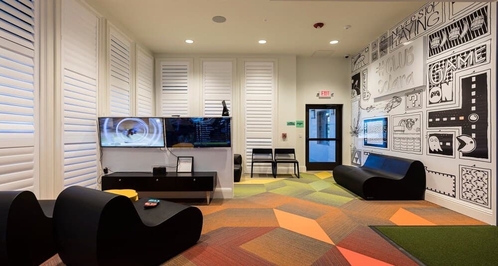 Coconut Breeze #8942 - Image 56