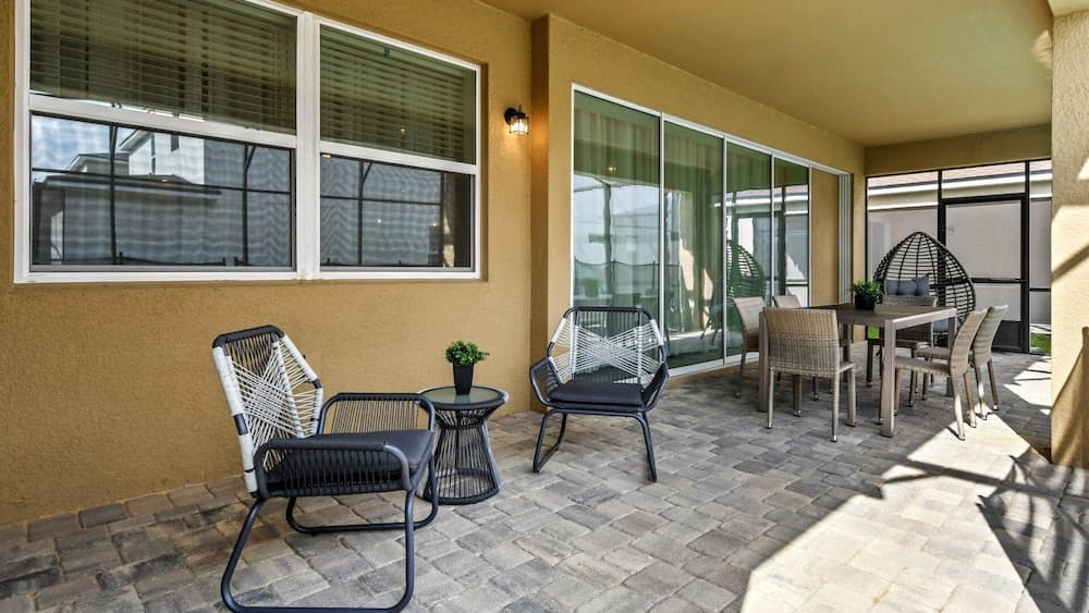 Coconut Breeze #8942 - Image 39