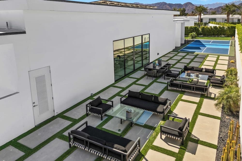 Bravo Villa #8 - Image 2