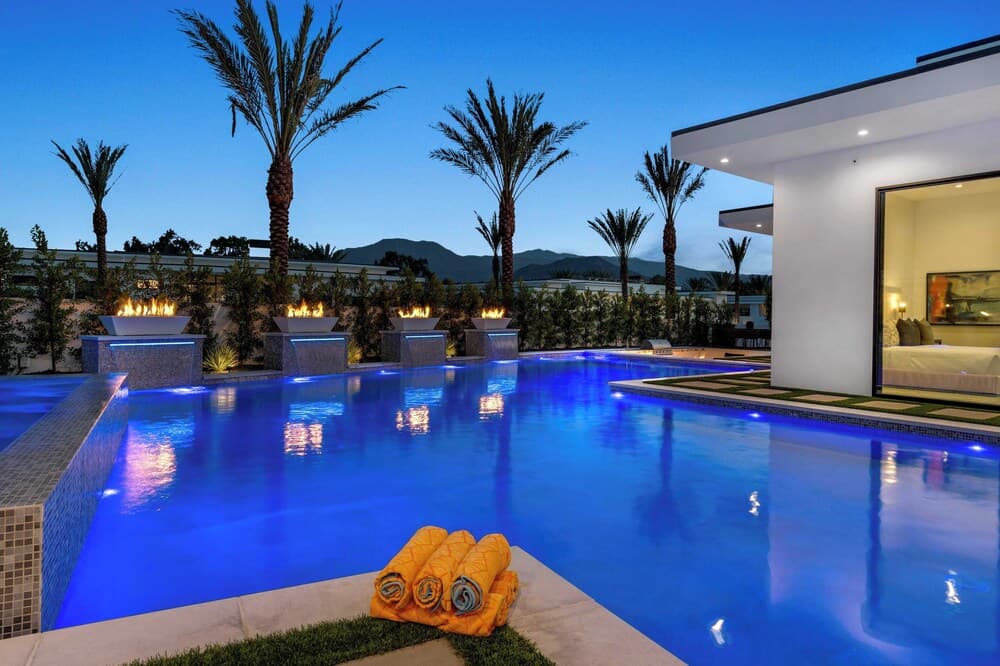 Bravo Villa #8 - Image 10