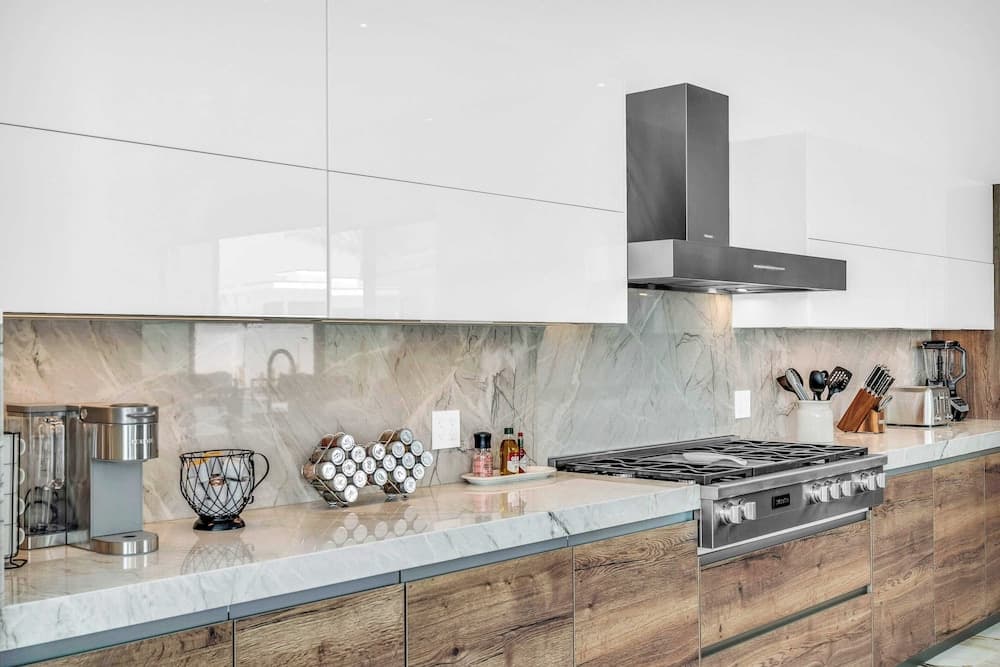 Bravo Villa #8 - Image 19