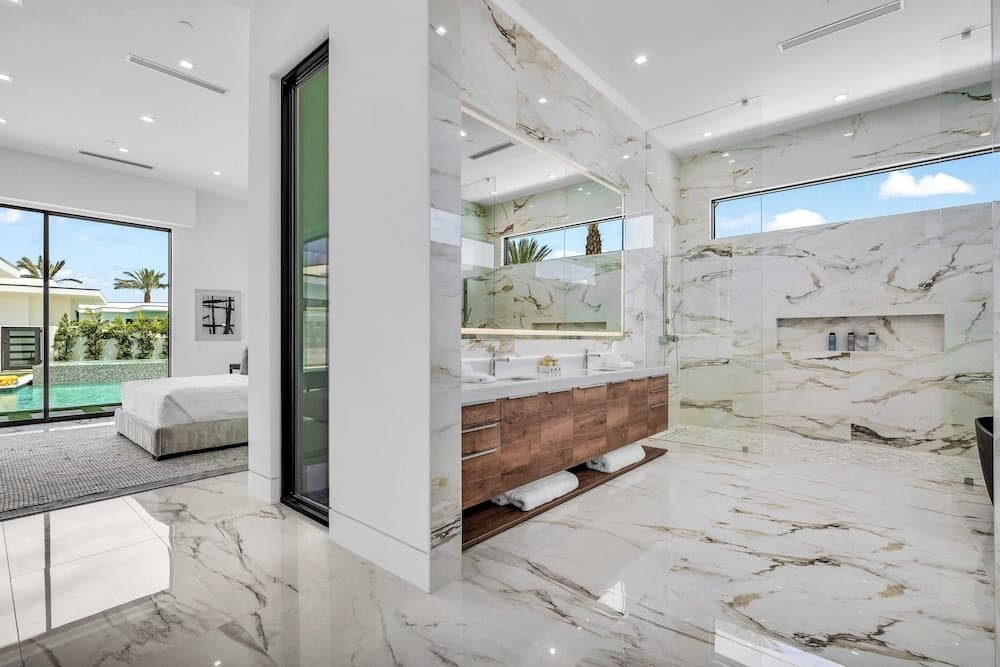 Bravo Villa #8 - Image 26