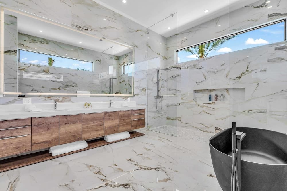 Bravo Villa #8 - Image 27