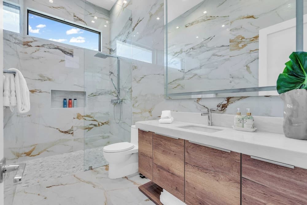 Bravo Villa #8 - Image 30