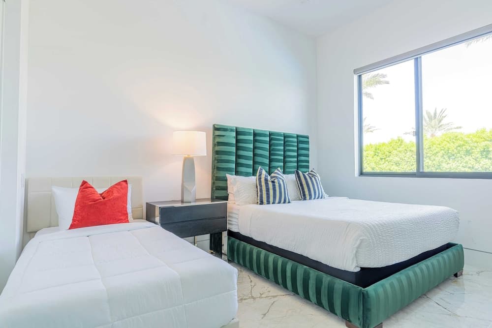 Bravo Villa #8 - Image 48