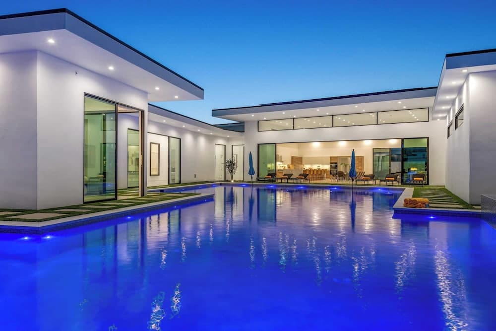 Bravo Villa #8 - Image 8