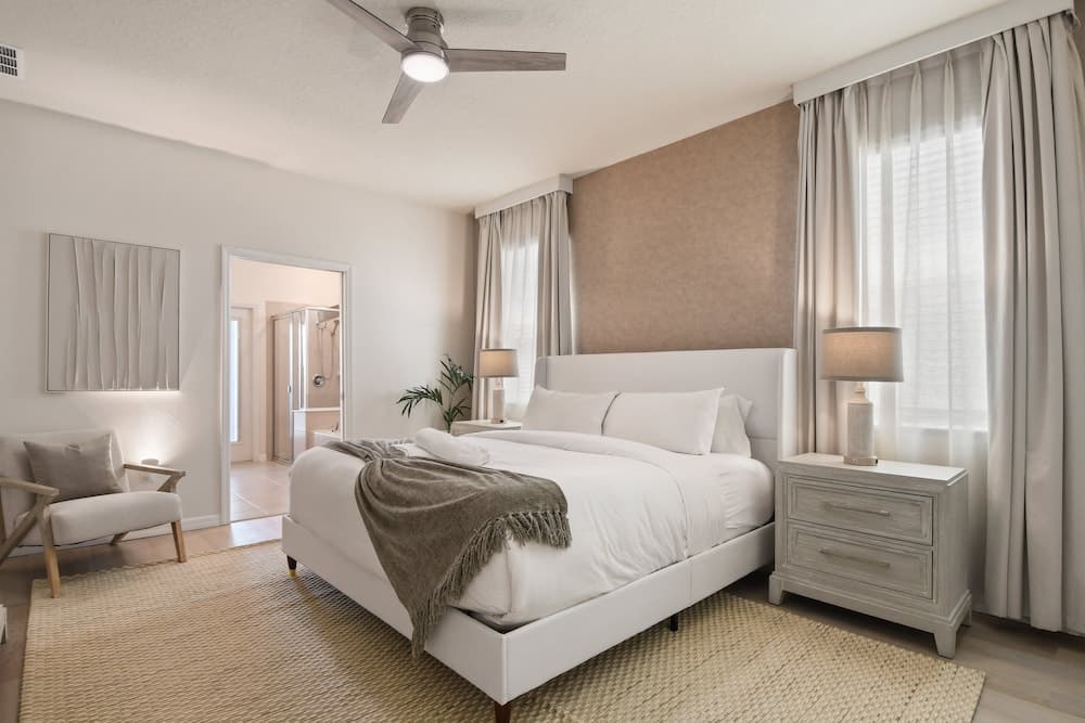 Aqua Luxe - Image 23