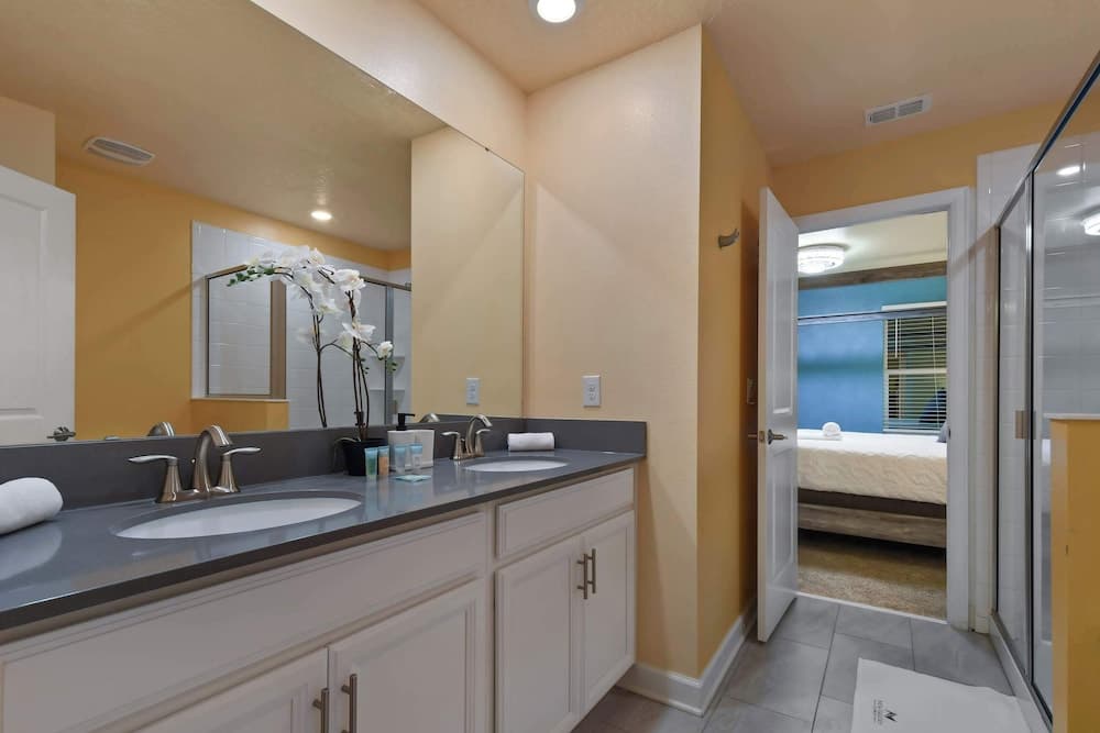 Spa Castle Escape - Image 40