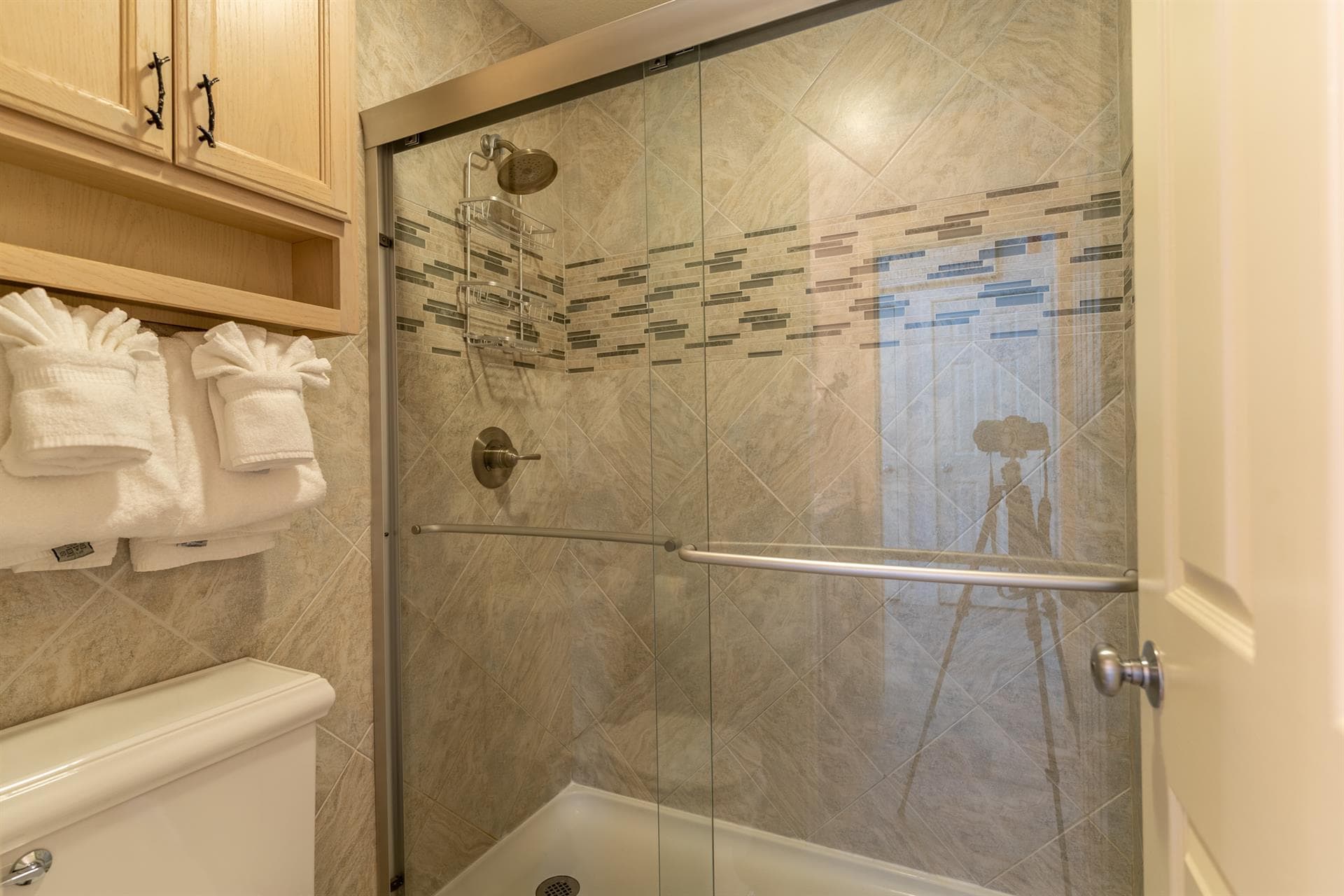 Lakeside Leisure - Image 22