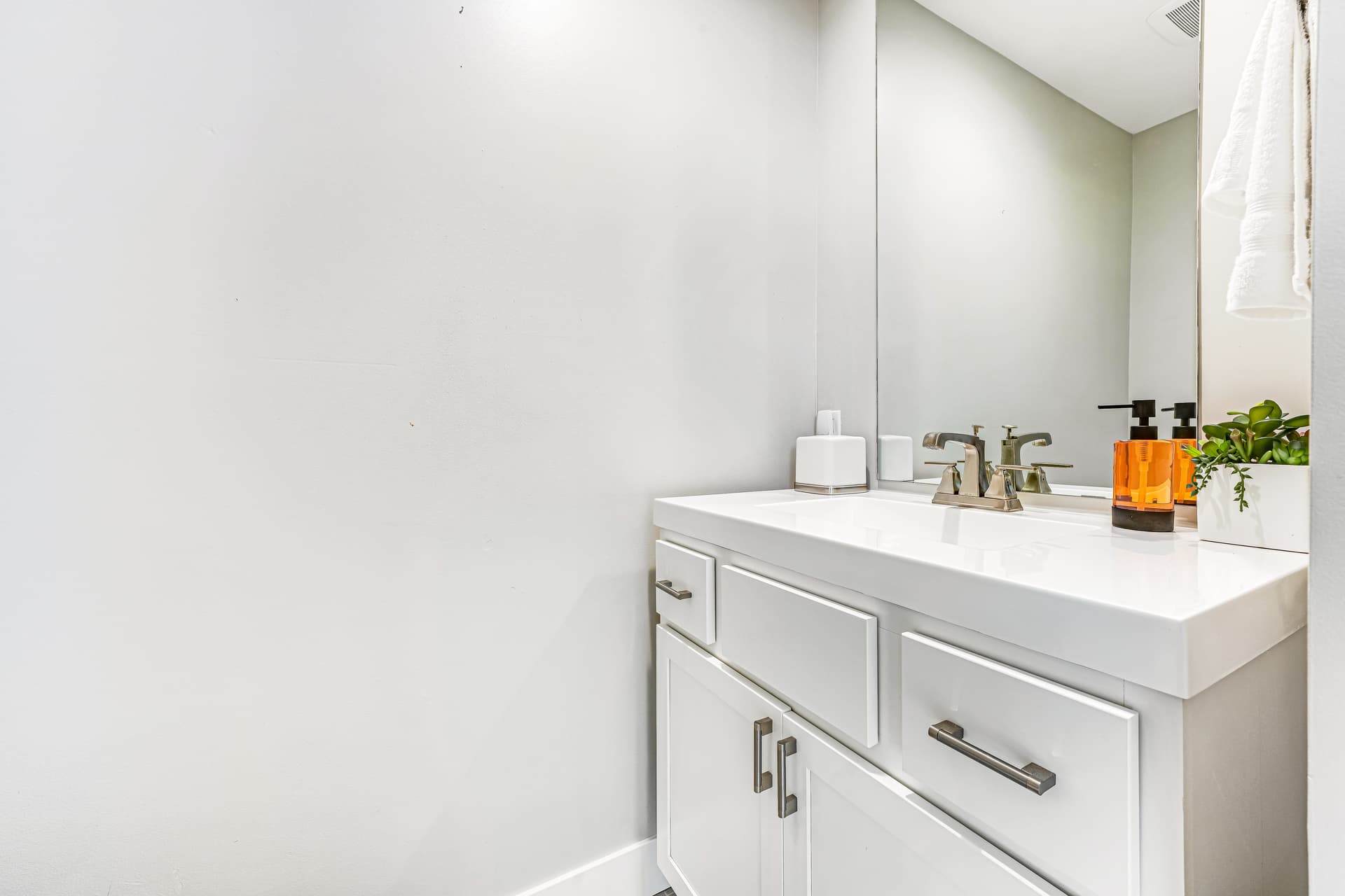 Blue Cactus Getaway - Image 8