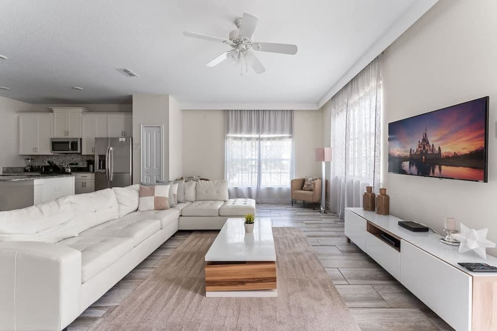 Starry Villa - Image 1