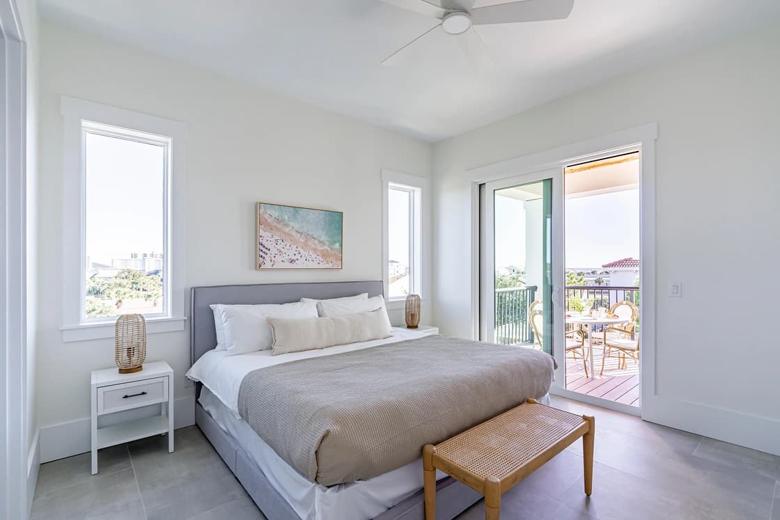 Rendezvous Manor - Image 17