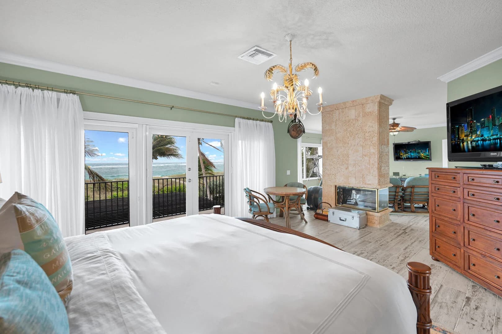 Oceanfront Estate - Image 15