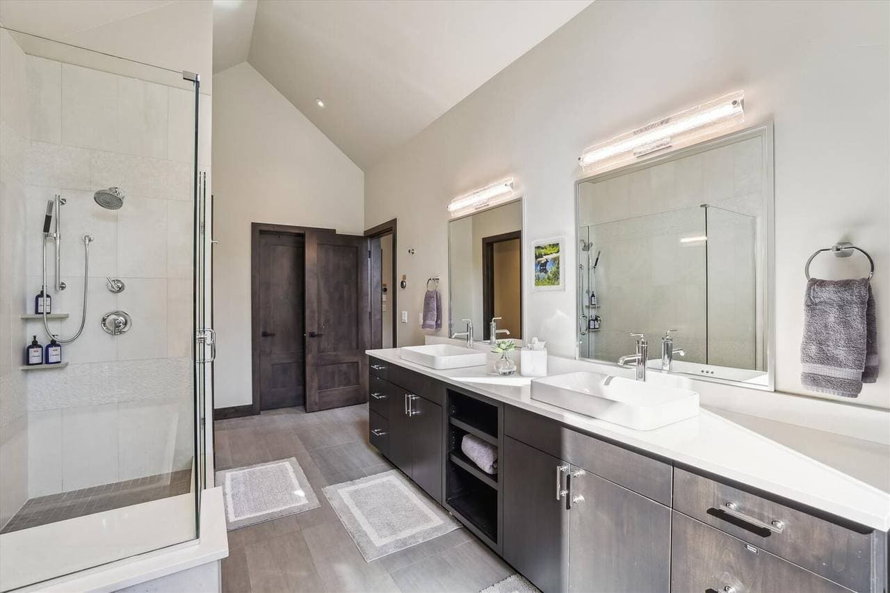 Chateau Breck - Image 17