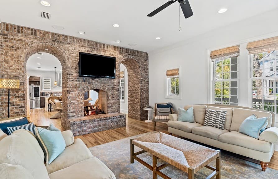 Parker House - Image 2