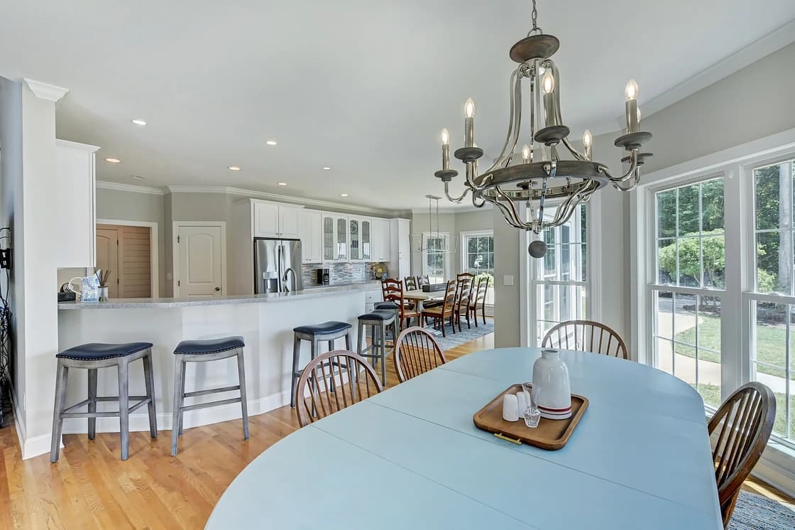 Bright Water Cove - Image 15