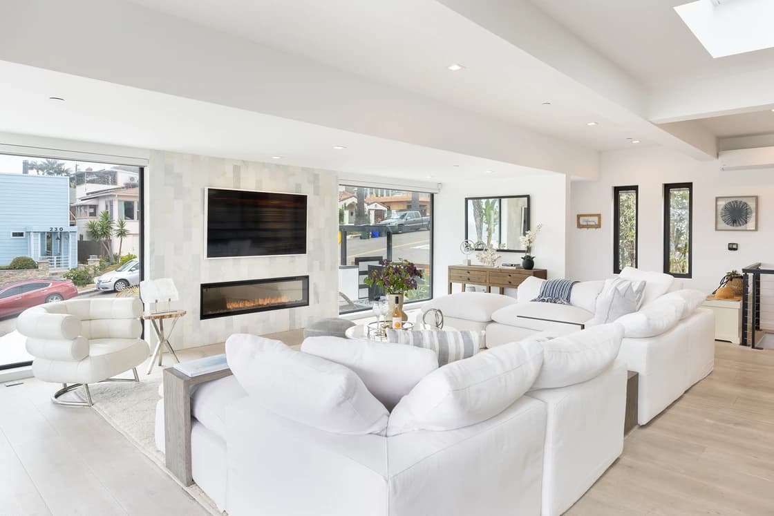 Moonlight Modern - Image 8