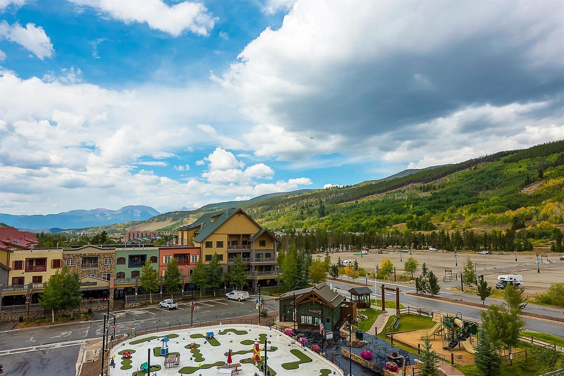 Summit Solace Lodge - Image 3