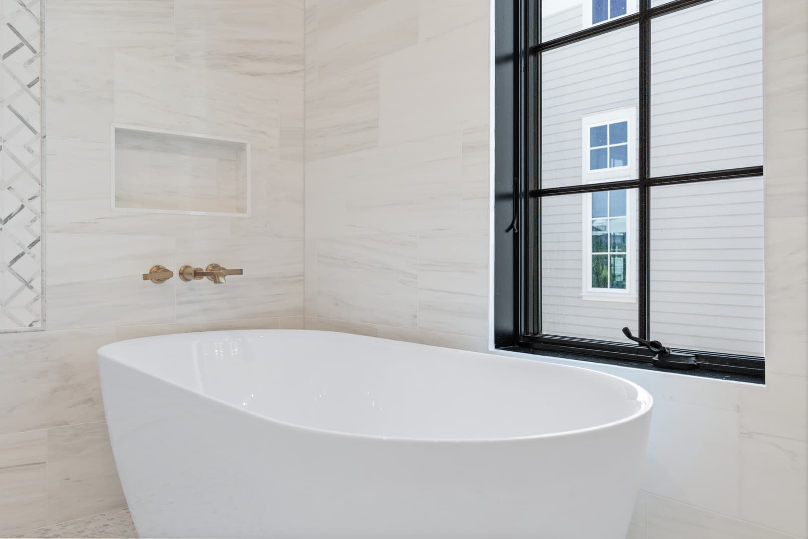 Grand Pearl - Image 83