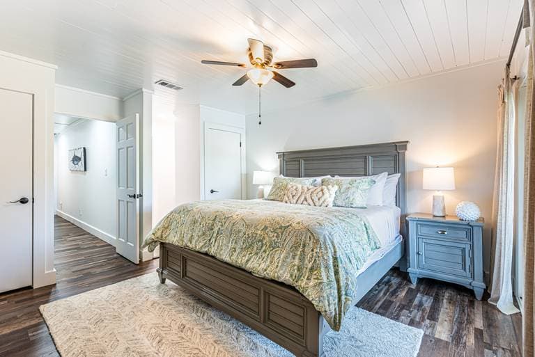 Bayou Townhome - Image 13