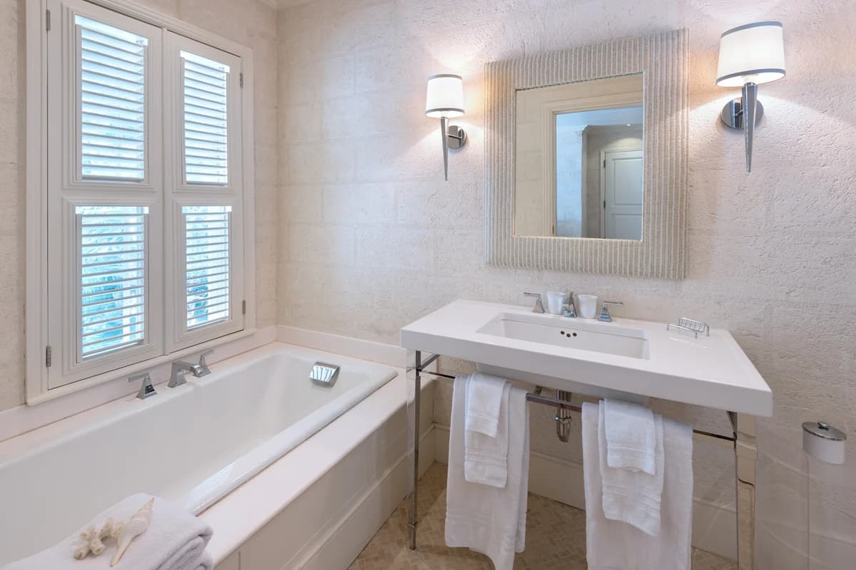 Latitude Home - Image 5