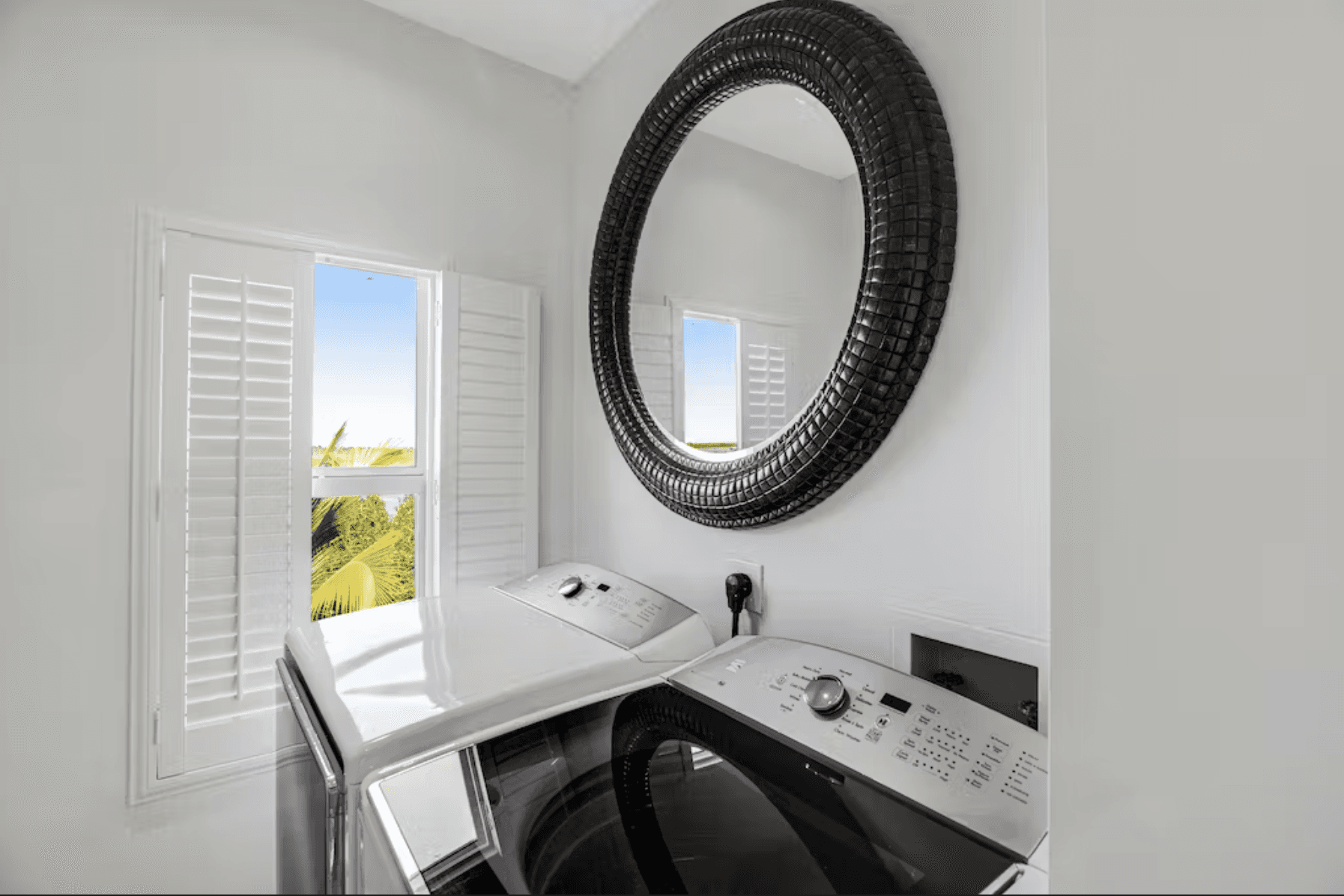 Villa of the Setting Sun - Image 25