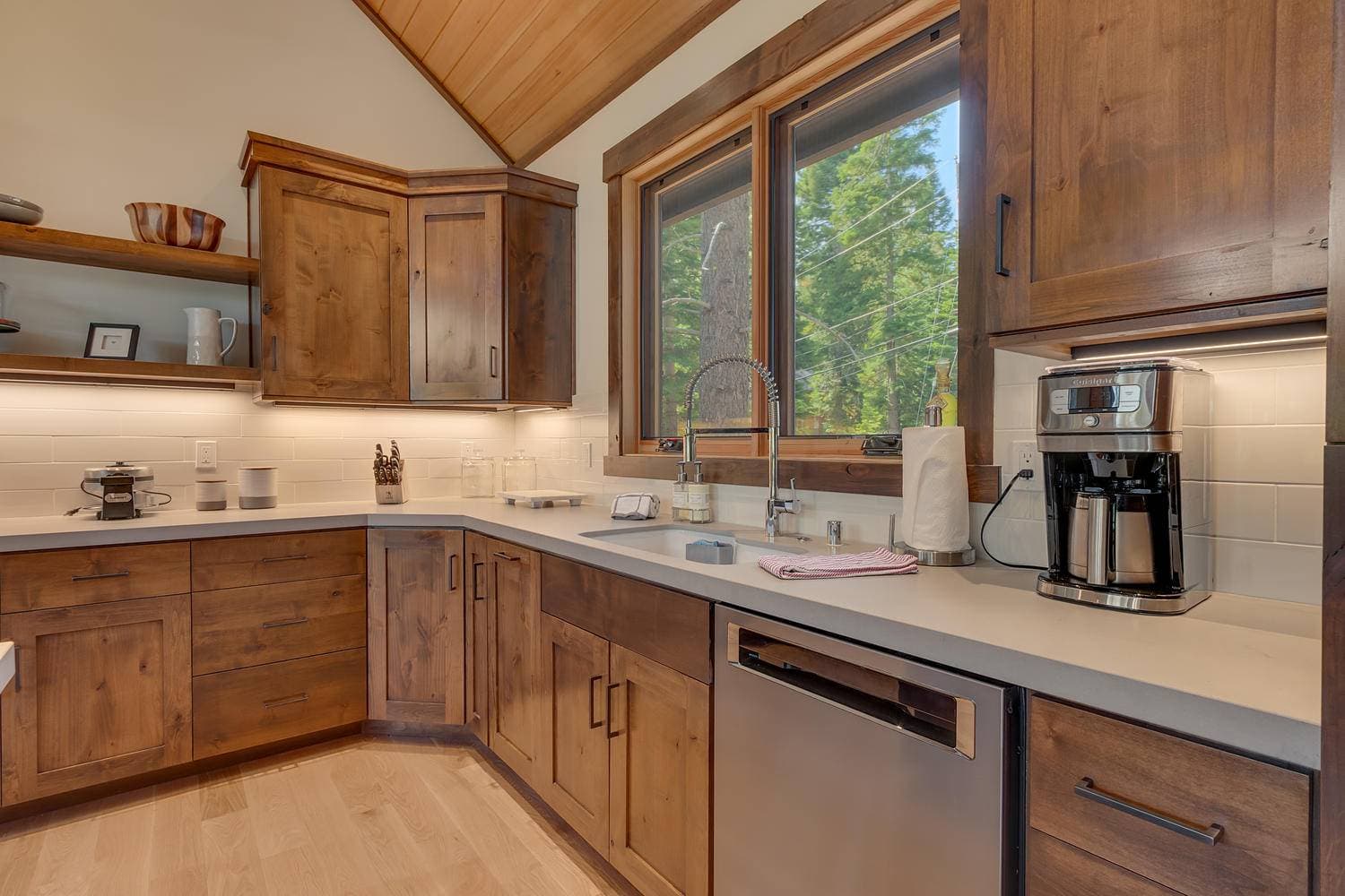 Bluebird Lodge - Image 5