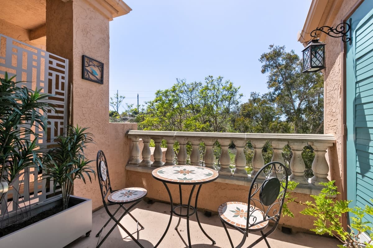 Cameo Coastal Living - Image 2