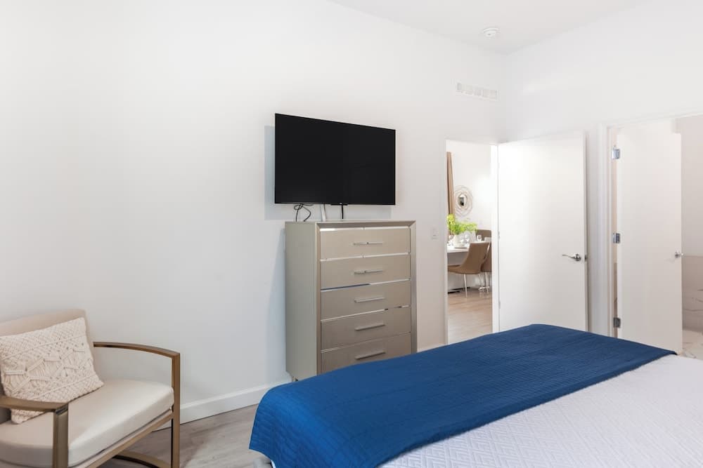 Magic Disney Manor - Image 17