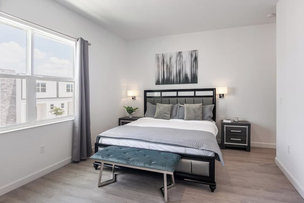 Magic Disney Manor - Image 4