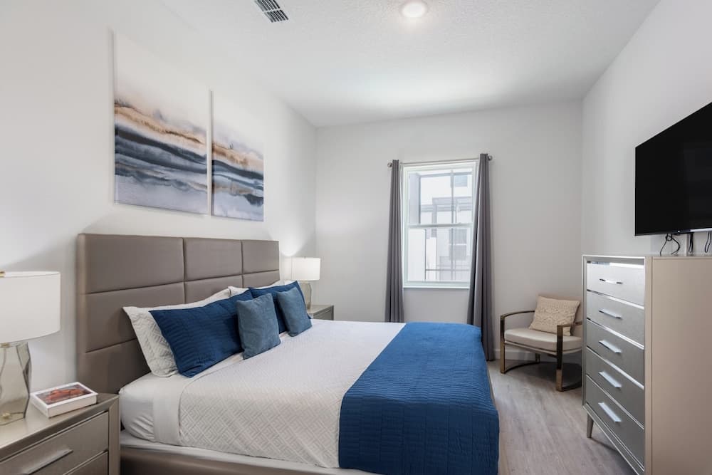 Magic Disney Manor - Image 16