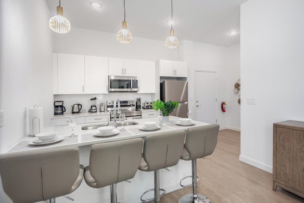 Magic Disney Manor - Image 11