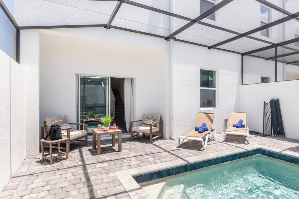 Magic Disney Manor - Image 29