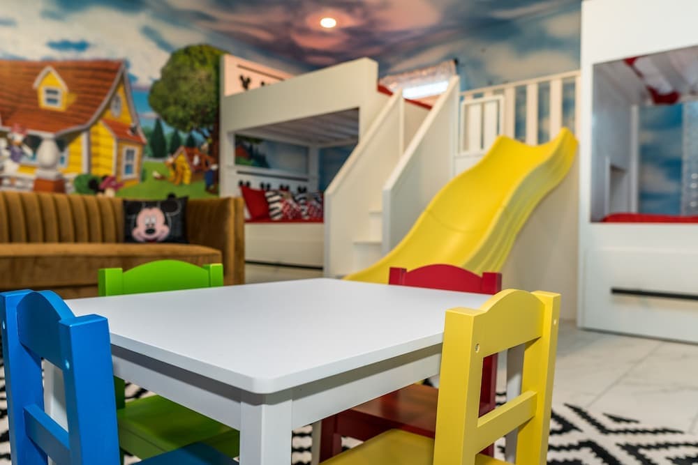 Magical Family Home - Image 37