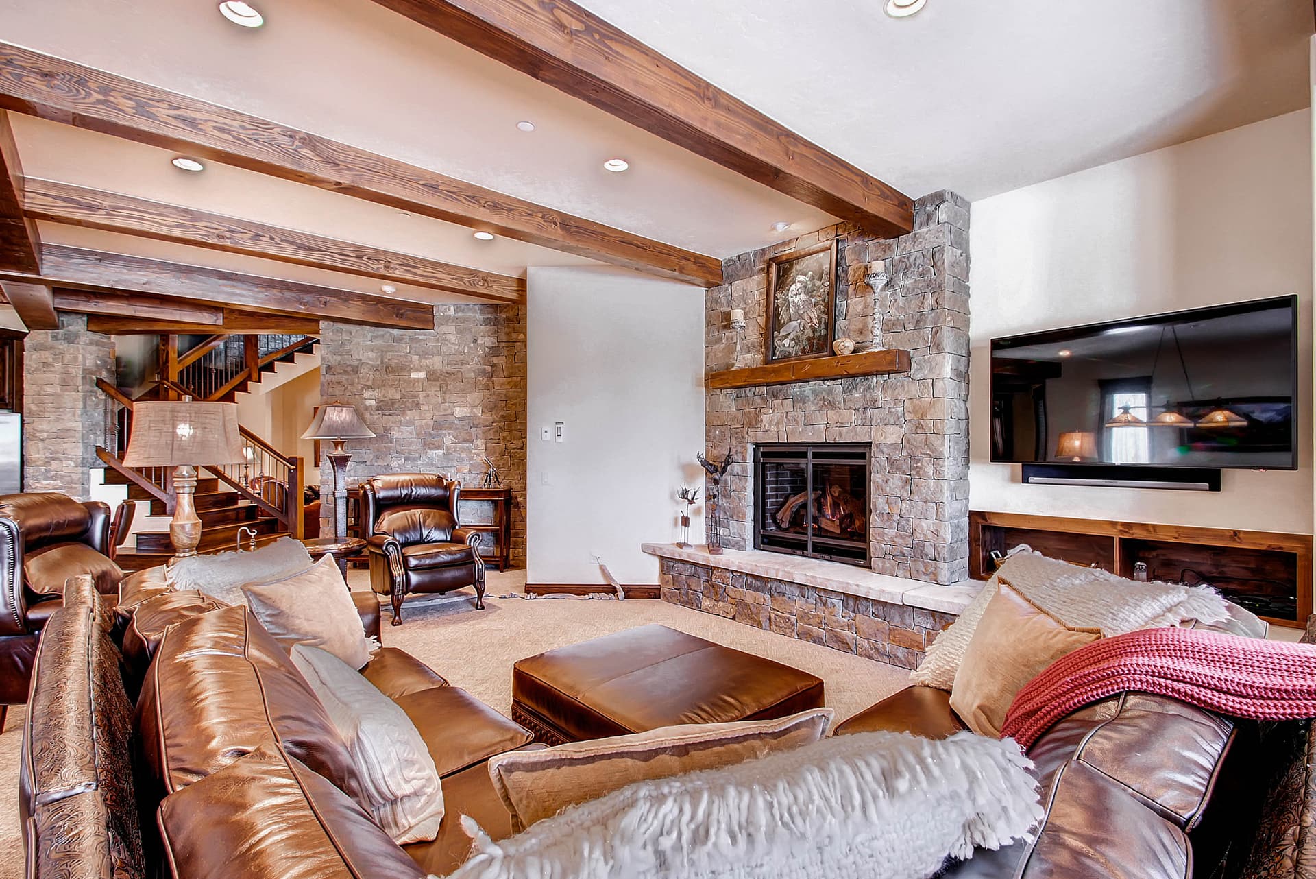 Slopeside Manor - Image 30