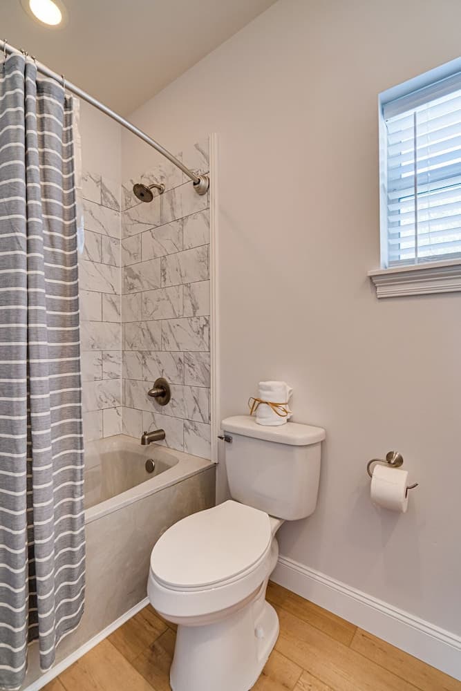 Magnolia Charms - Image 18