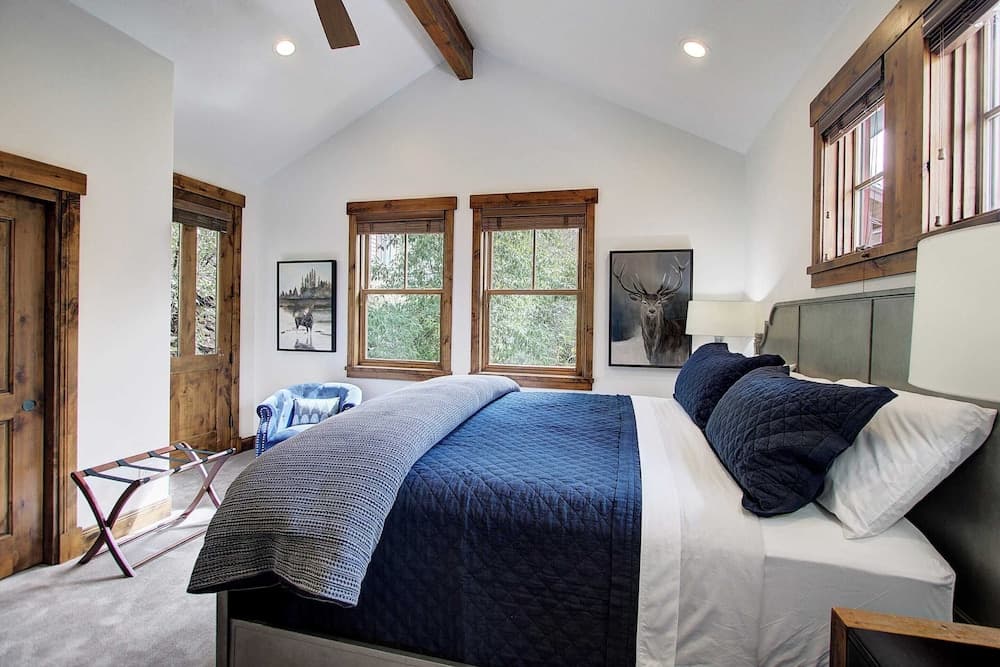 Main Street Escape - Image 11