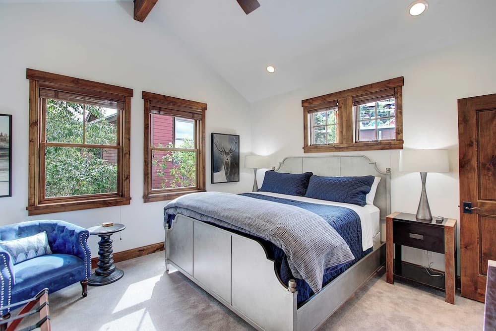 Main Street Escape - Image 12