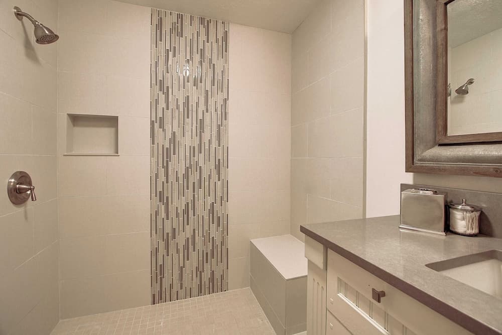 Main Street Escape - Image 22