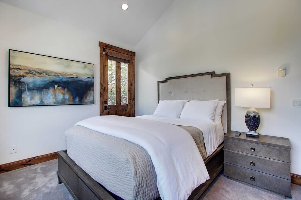 Main Street Escape - Image 20