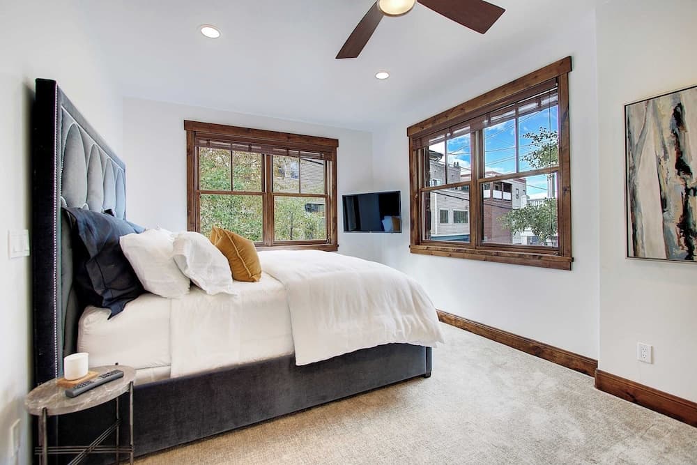 Main Street Escape - Image 14