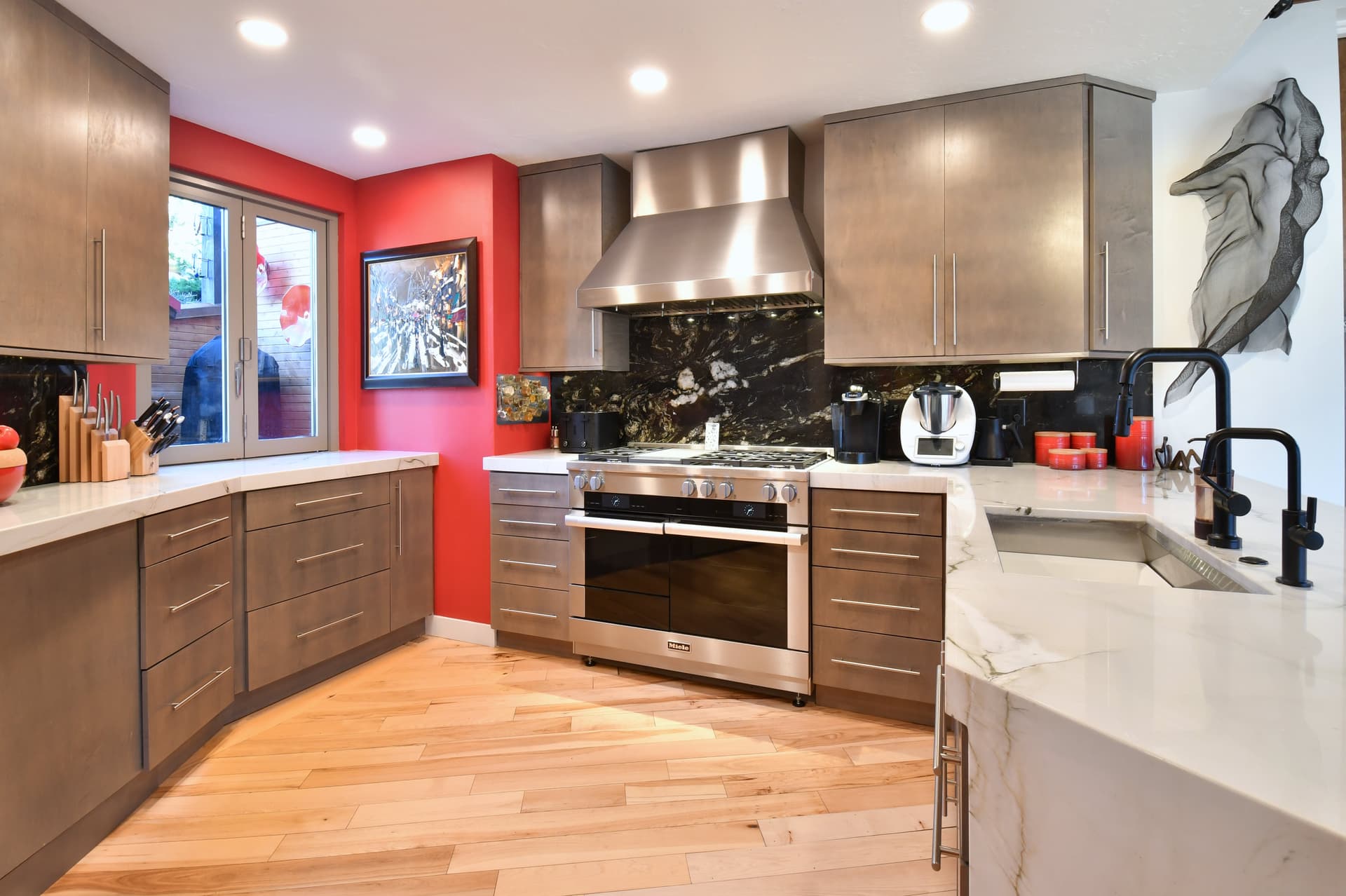 Main Street Retreat - Image 5