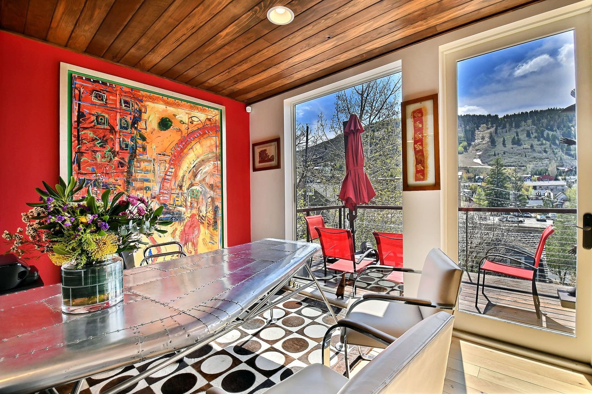 Main Street Retreat - Image 9