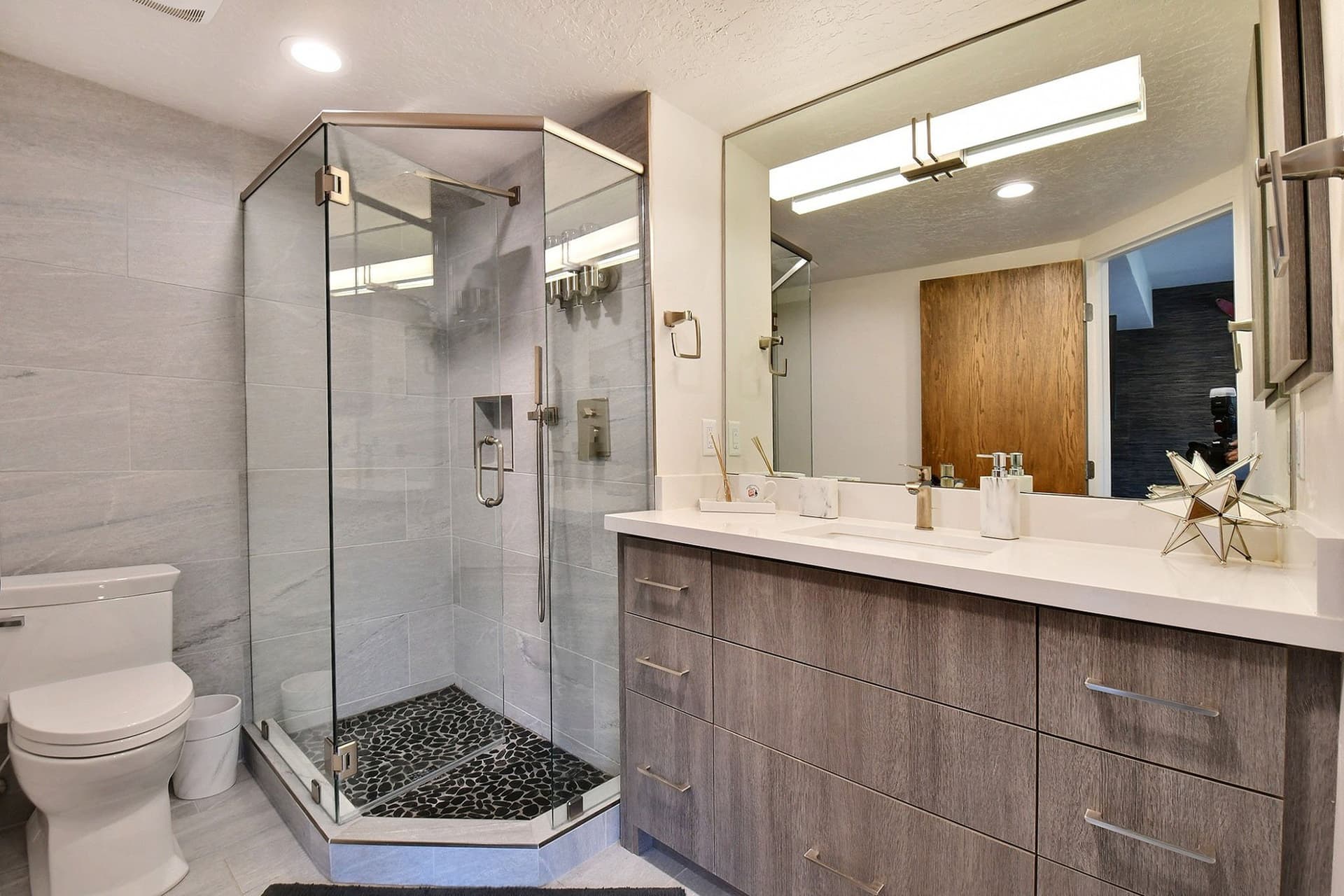 Main Street Retreat - Image 20