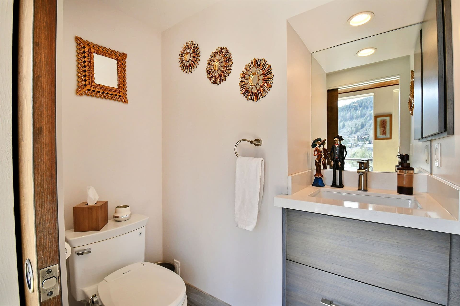 Main Street Retreat - Image 28