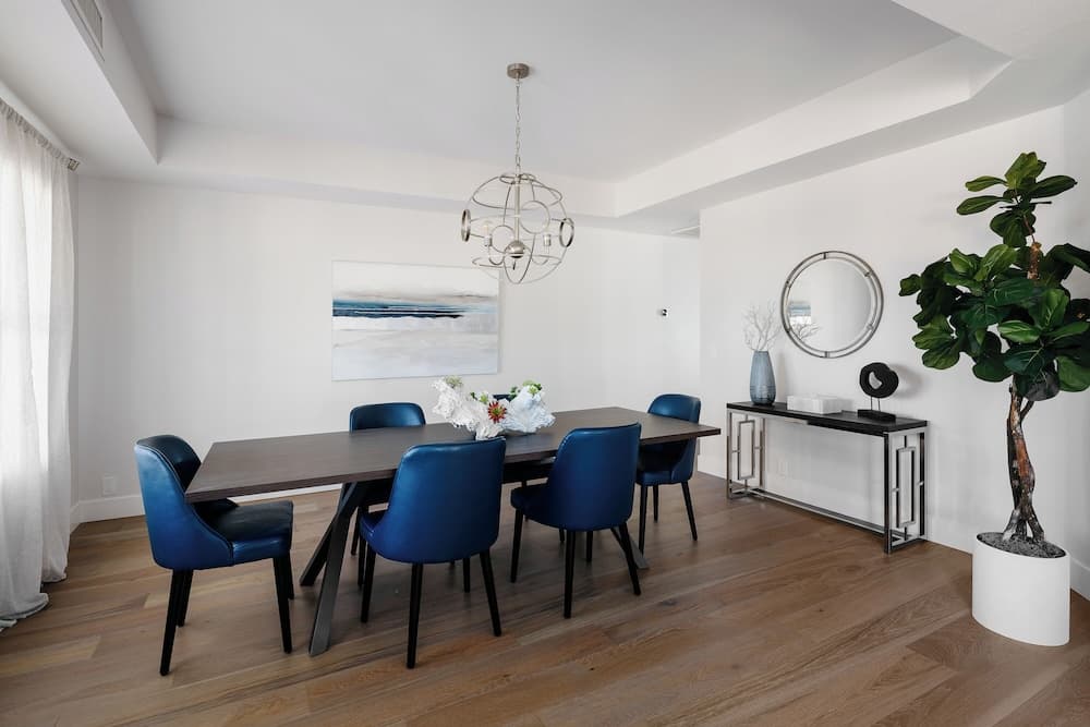 Majestic Mountain Mansion - Image 12